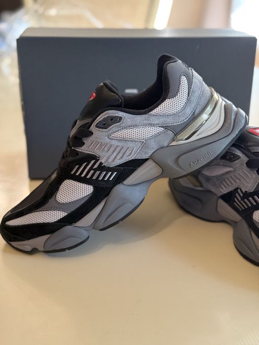 New balance 9060 мъжки 45 номер