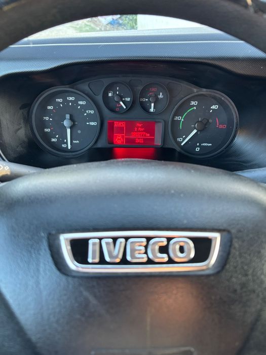 Vând iveco daily 35c15
