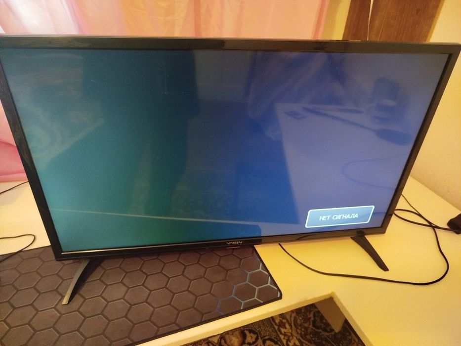 Продам телевизор 32" Yasin