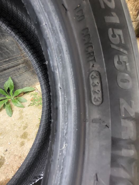 2бр 215/50/17 гумите са много запазени 23г