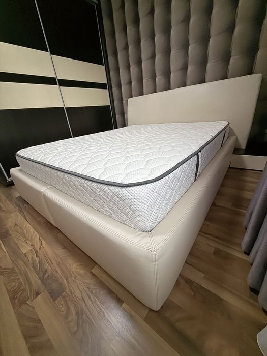 Pat de mijloc 160x200 piele ecologica+somiera+saltea ortopedica