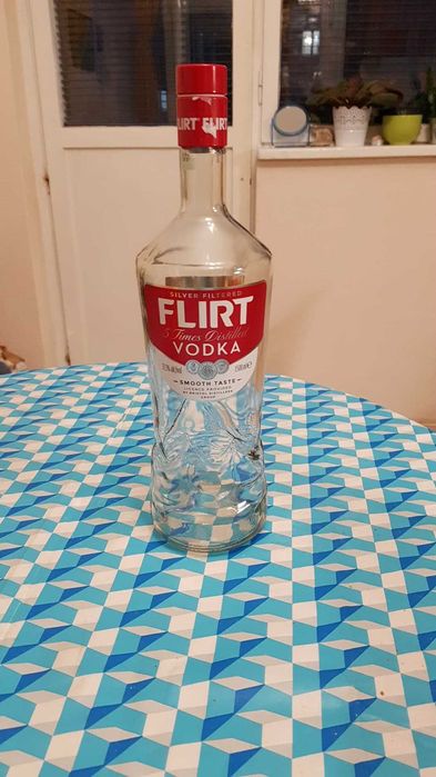 Стъклени бутилки 1,5 л