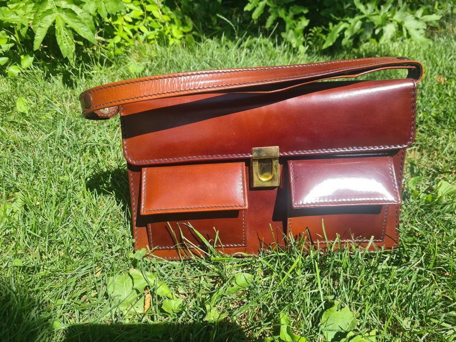 Geanta piele  maro roșcat  vintage 1950