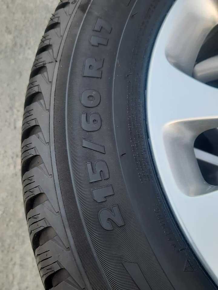 4 Броя 215/60/17 Michelin 2x7mm 2x5,5mm