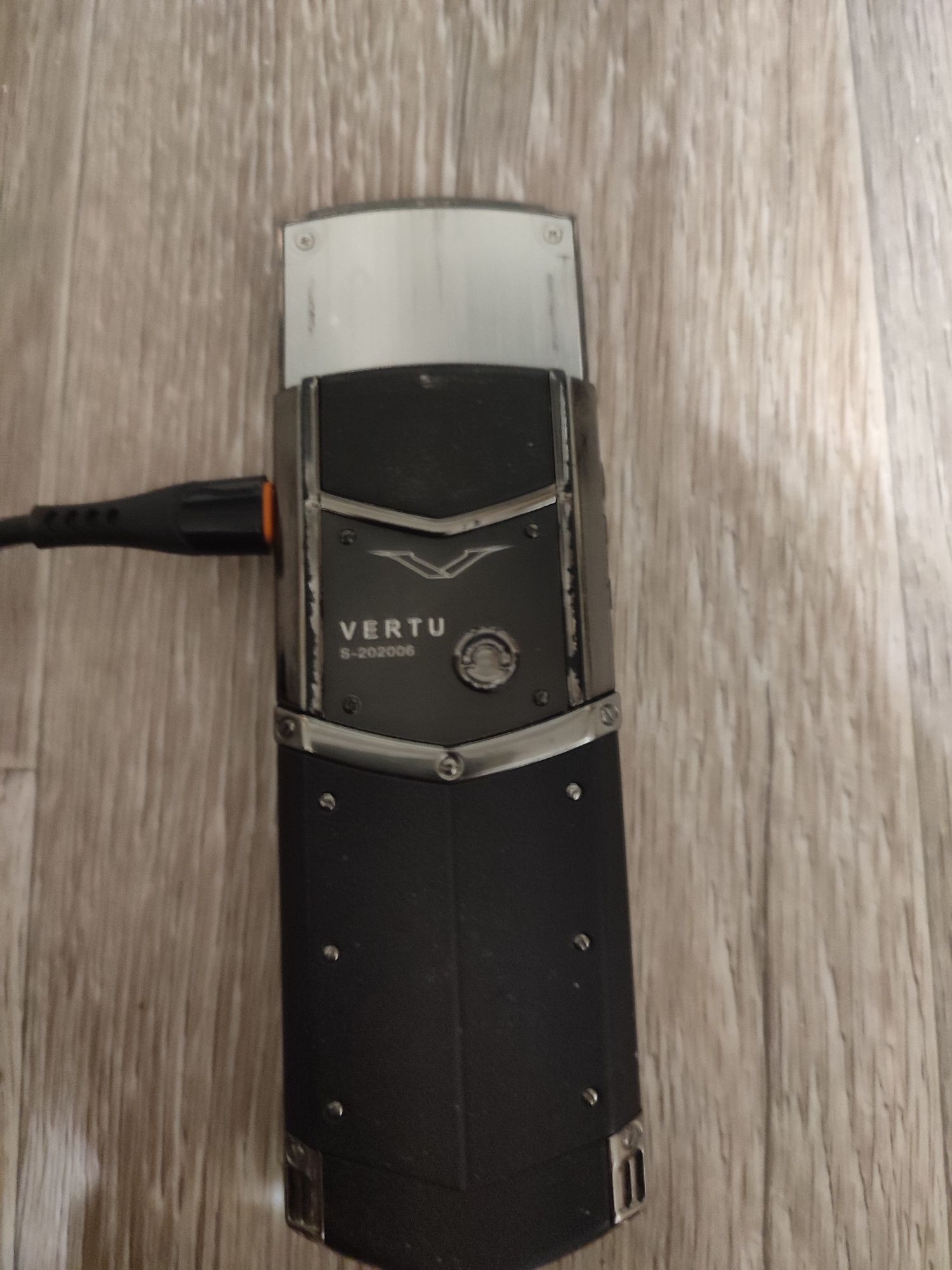 Vertu s продам слайдр