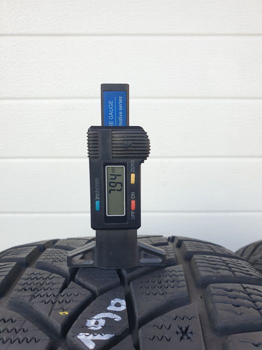 Зимни гуми 2 броя GOODYEAR UltraGrip 235 50 R19 дот 4719
