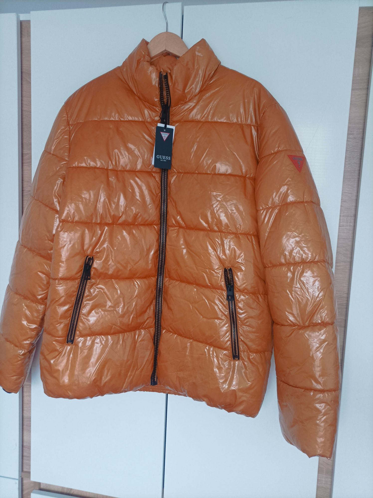 Guess XL пухено яке