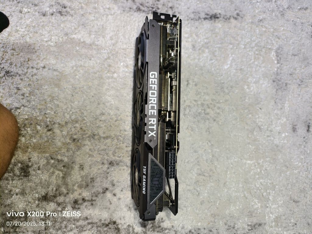 Placă video RTX 3070 TUF Gaming - ca nouă, foarte puțin folosită
