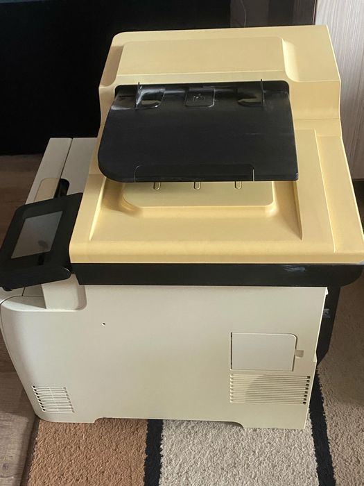 HP LaserJet Pro 400 MFP M475dn Color - se vinde ca defecta