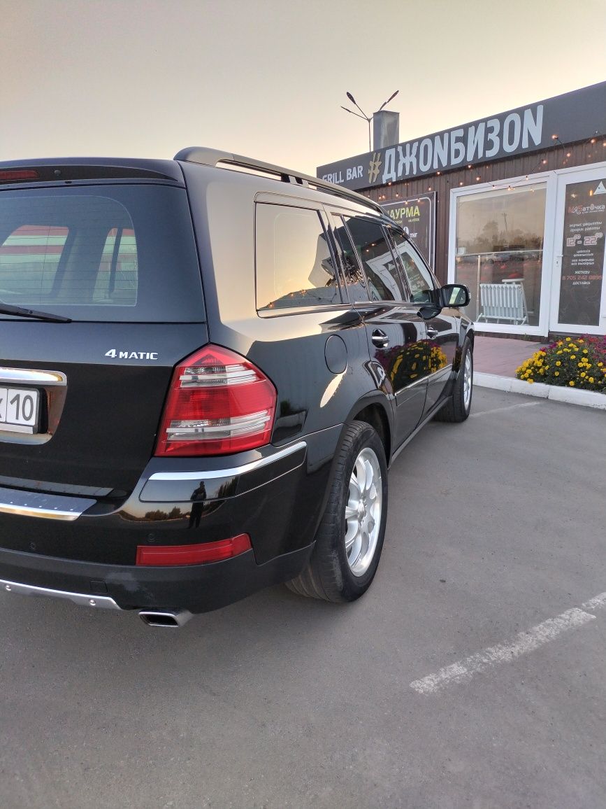 Продам Mercedes GL550