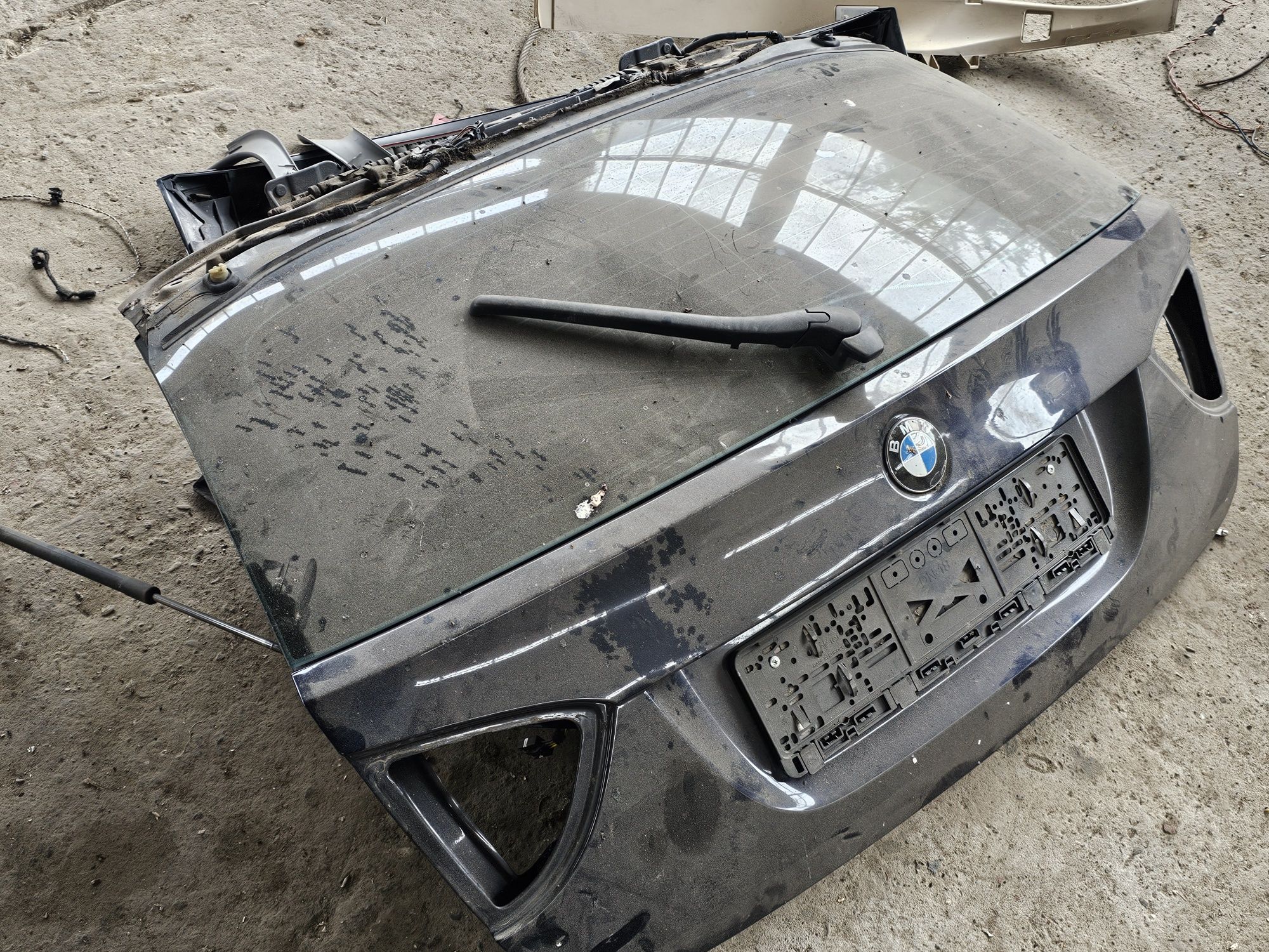 Багажник е91 капак бмв bmw e91 заден капак пета врата