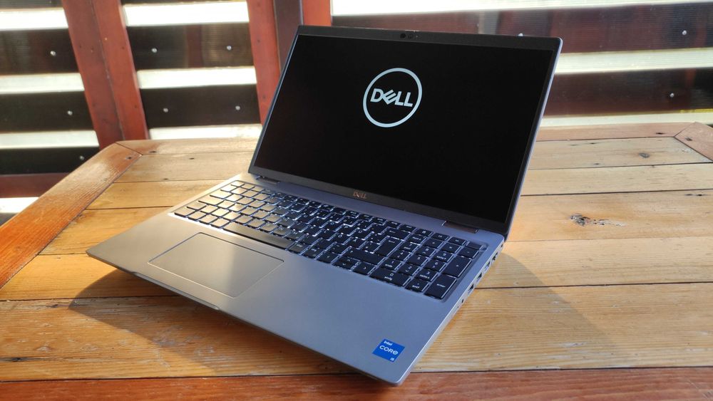 Laptop Dell Latitude 5520 procesor i5 1135G7