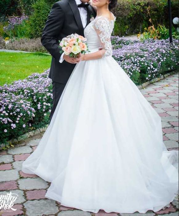 Свадебное платье НА РАЗМЕР 40-42 XS-S