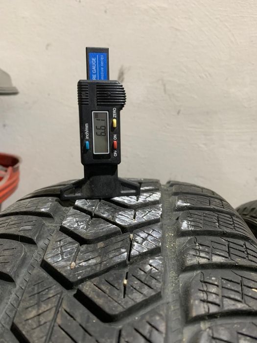 Set 4 cauciucuri de iarna Pirelli Scorpion 215/65/17