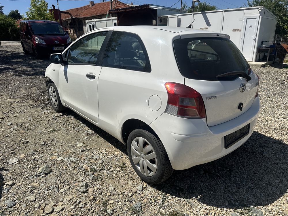 Тойота Ярис 1.0 vvti 69 кс 2011г НА ЧАСТИ!