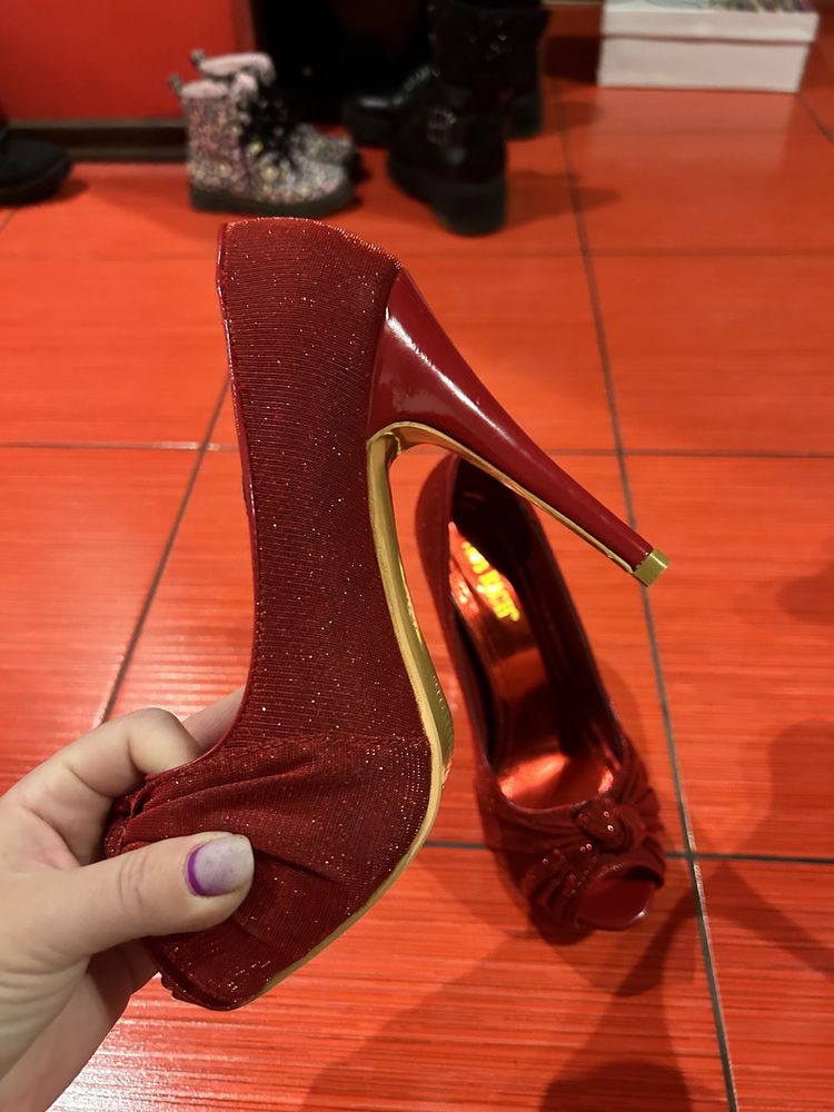Pantofi dama noi rosi