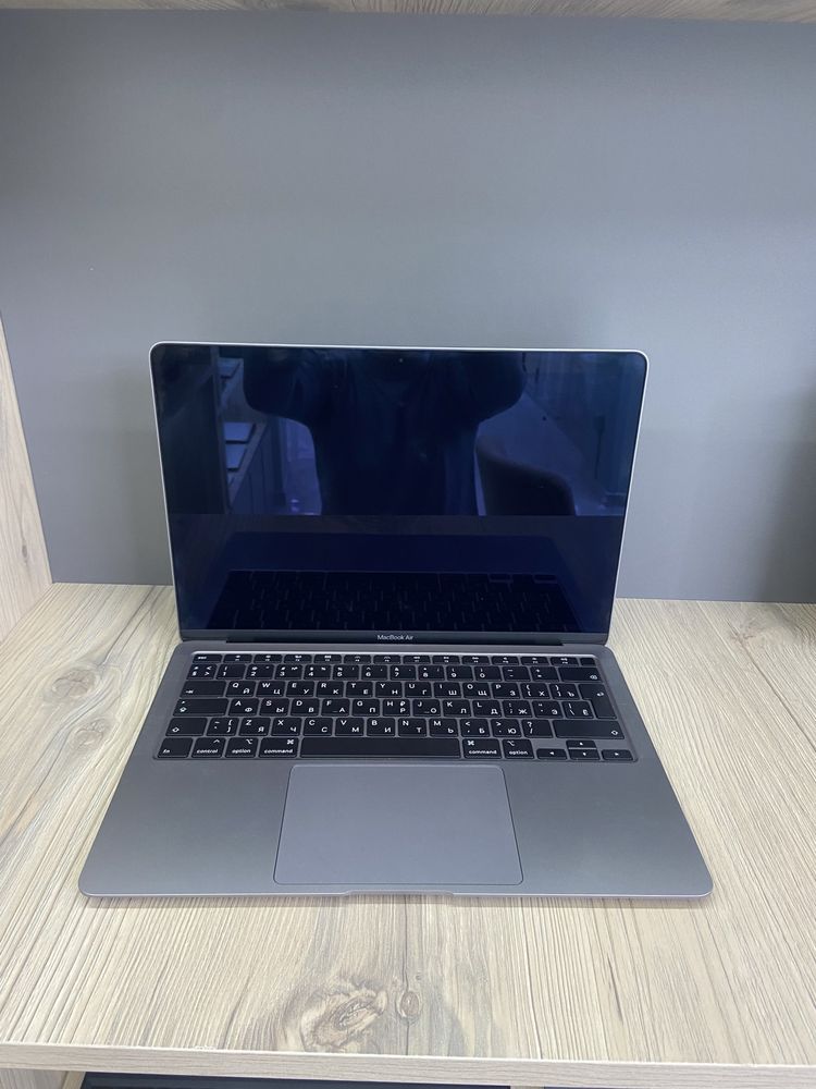 Apple MacBook Core i5-10N | 8GB | 512GB SSD