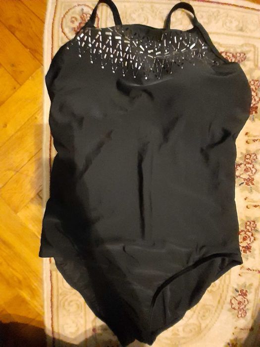Costum de baie mărime 44