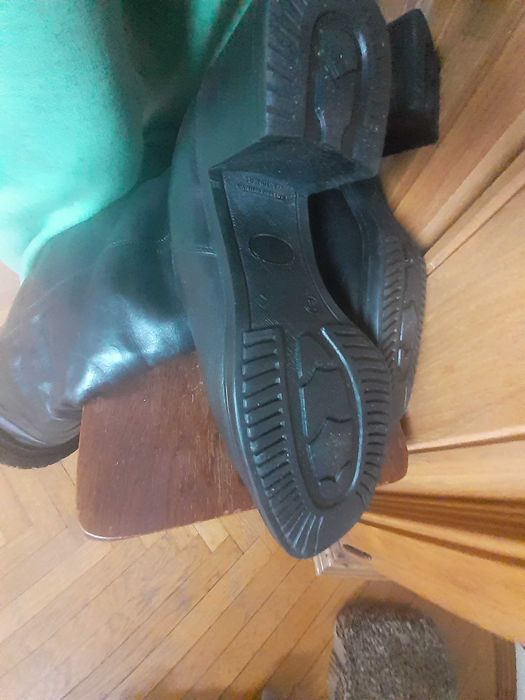 Cizme piele fina inalte peste genunchi captusite blana noi. Nr 40.