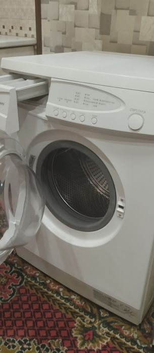 Срочно ! Самсунг 5кг Кир Ювиш мошинаси сотилади.ишлайди.