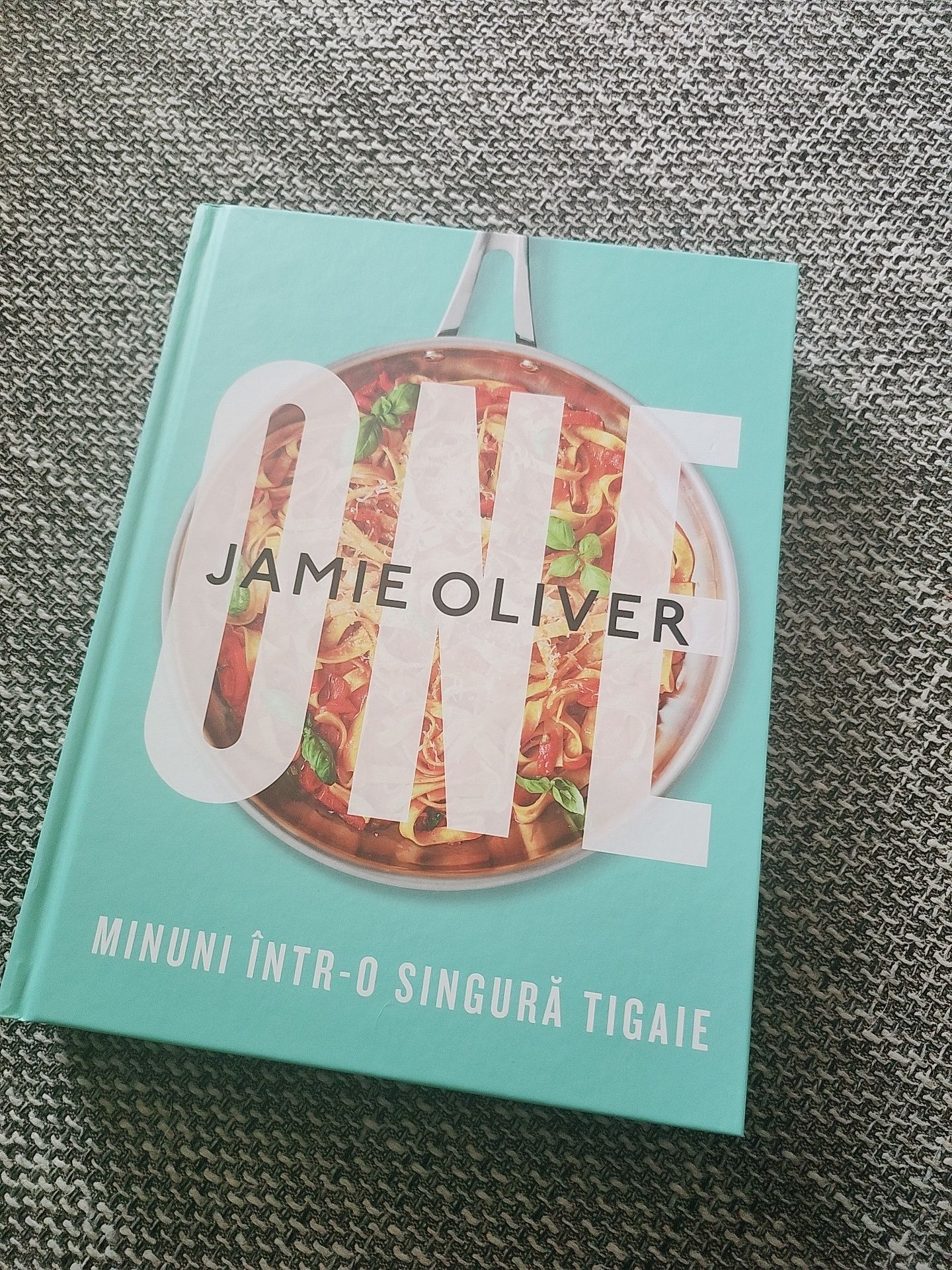 Carte bucate Jamie Oliver