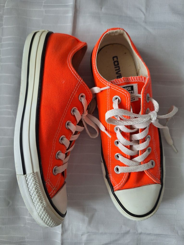 Converse marimea 39 neon