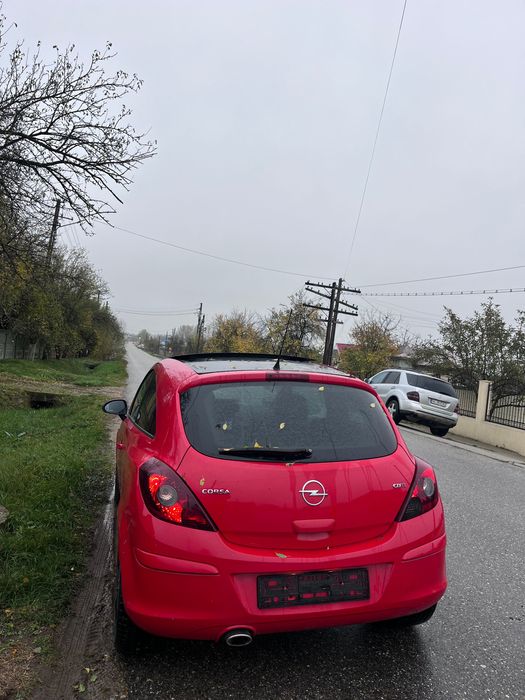 Vând Opel Corsa D!