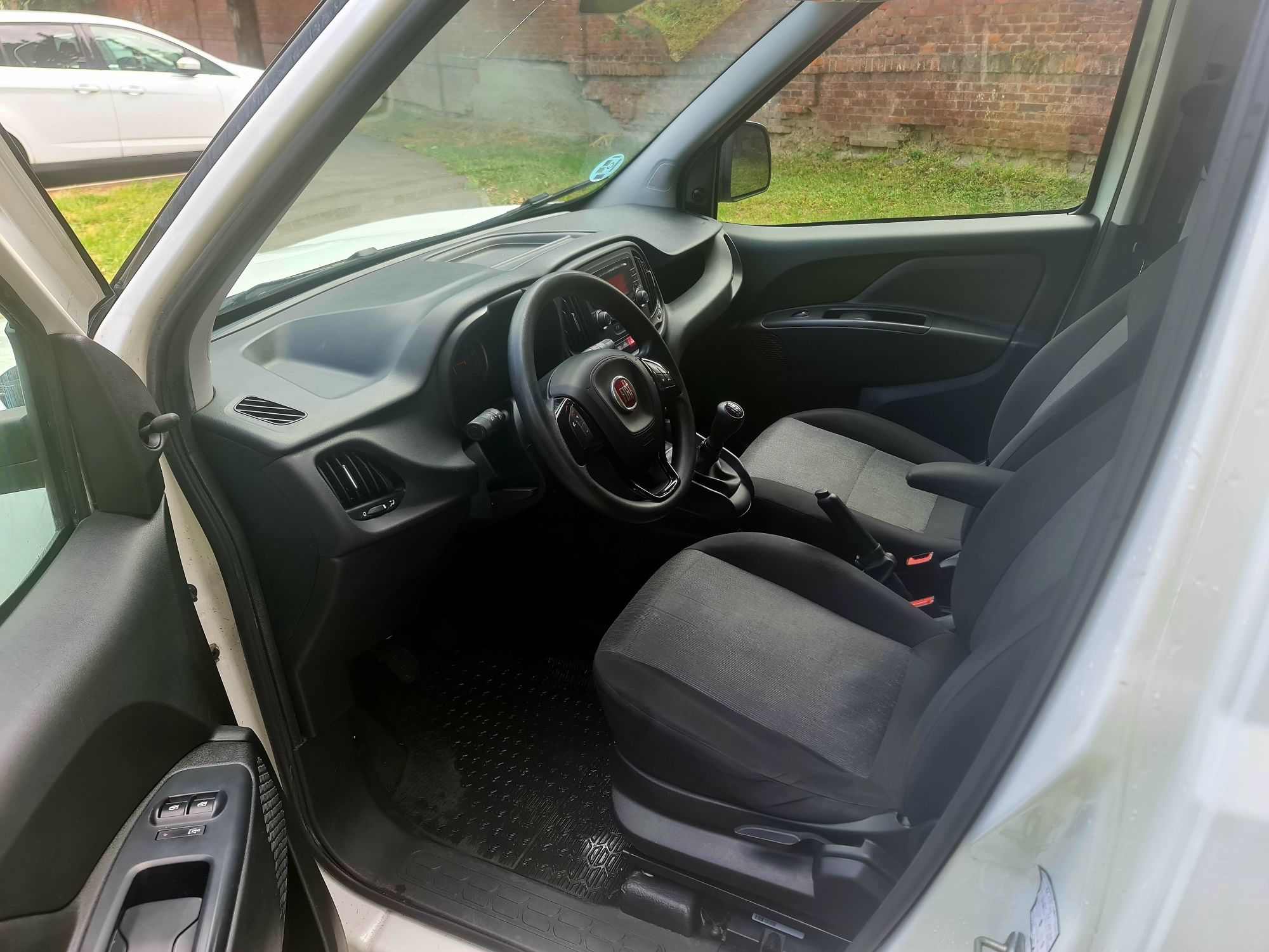 Vand/Schimb Fiat Doblo 1.3 Profesionale Autoutilitara/Transport marfa