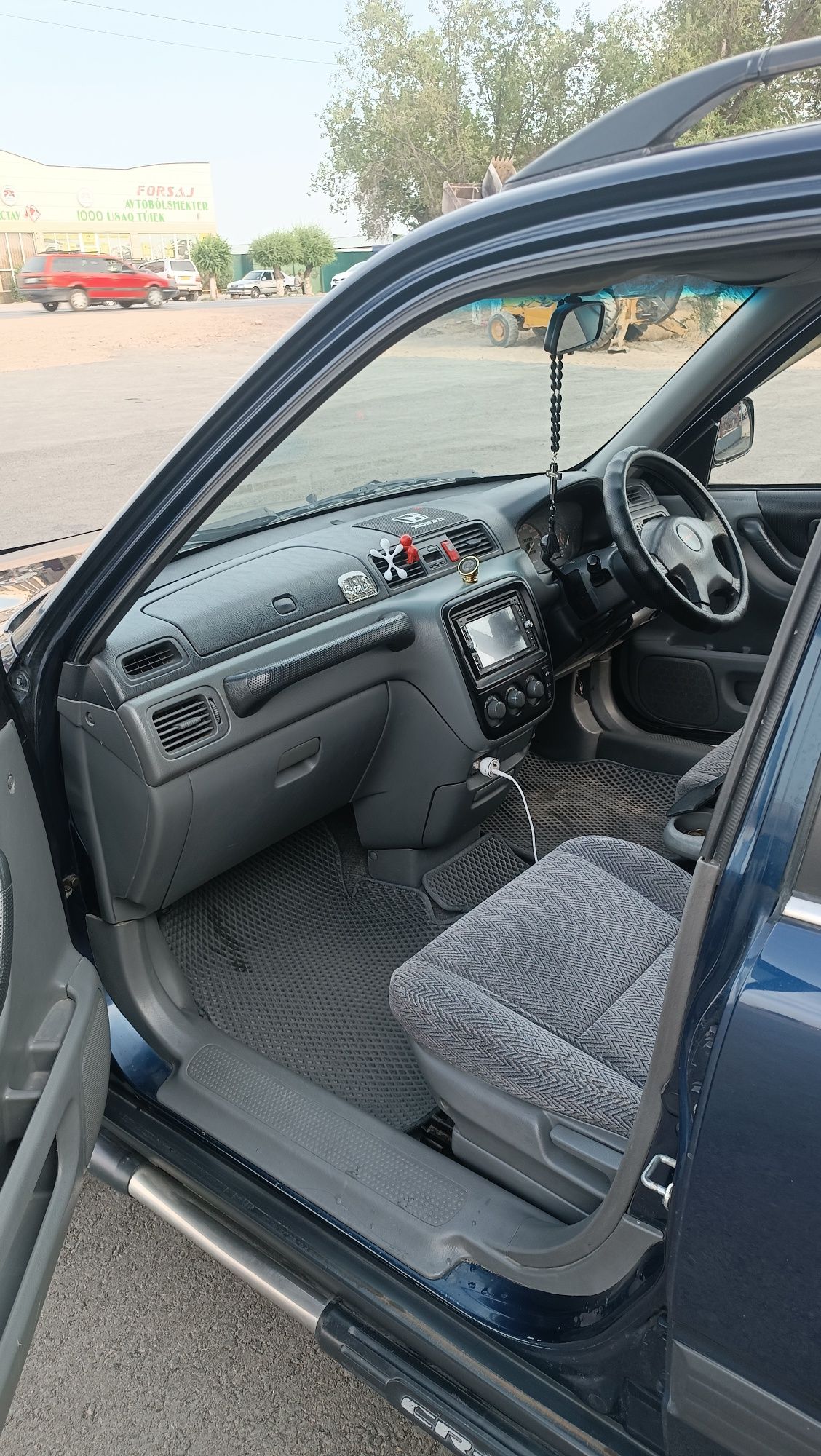 Продам Honda CR-V