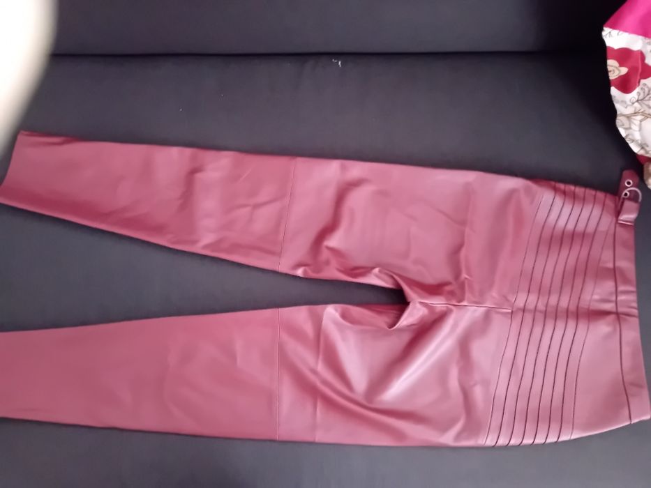 Vând pantaloni dama