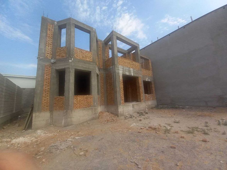 Уй сотилади Аэропорт йулида, Харбий кисм оркасида