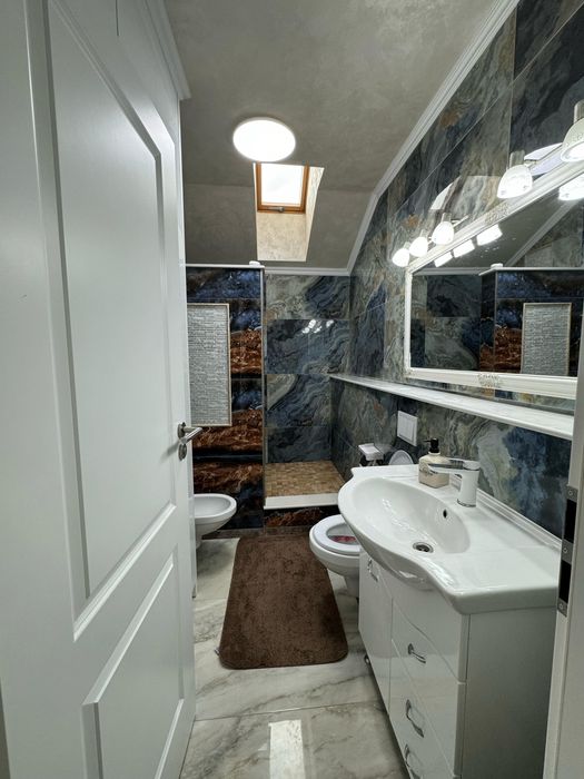 Apartament cu 3 camere complet mobilat la 9 minute de zona modern