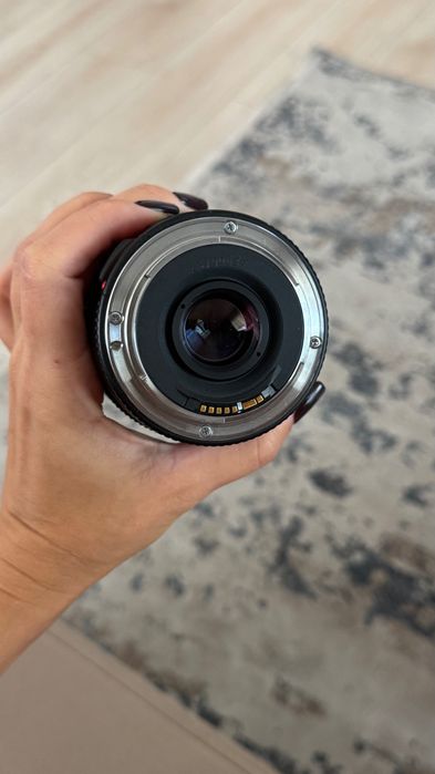 Объектив Canon EF 20mm f/2.8 USM