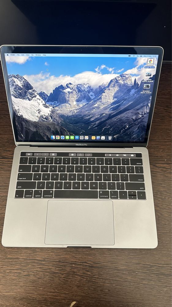 Mac Book Pro 2019 touch bar