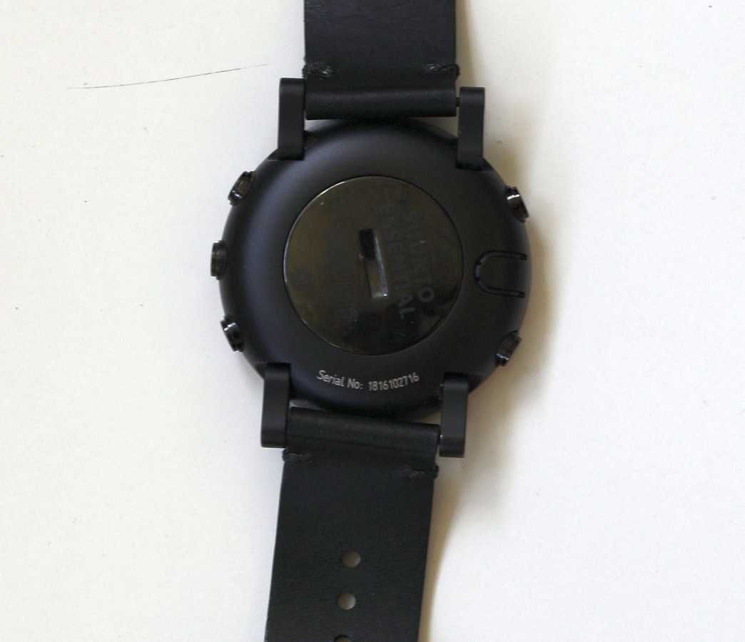 SUUNTO ESSENTIAL Ceramic Copper Black