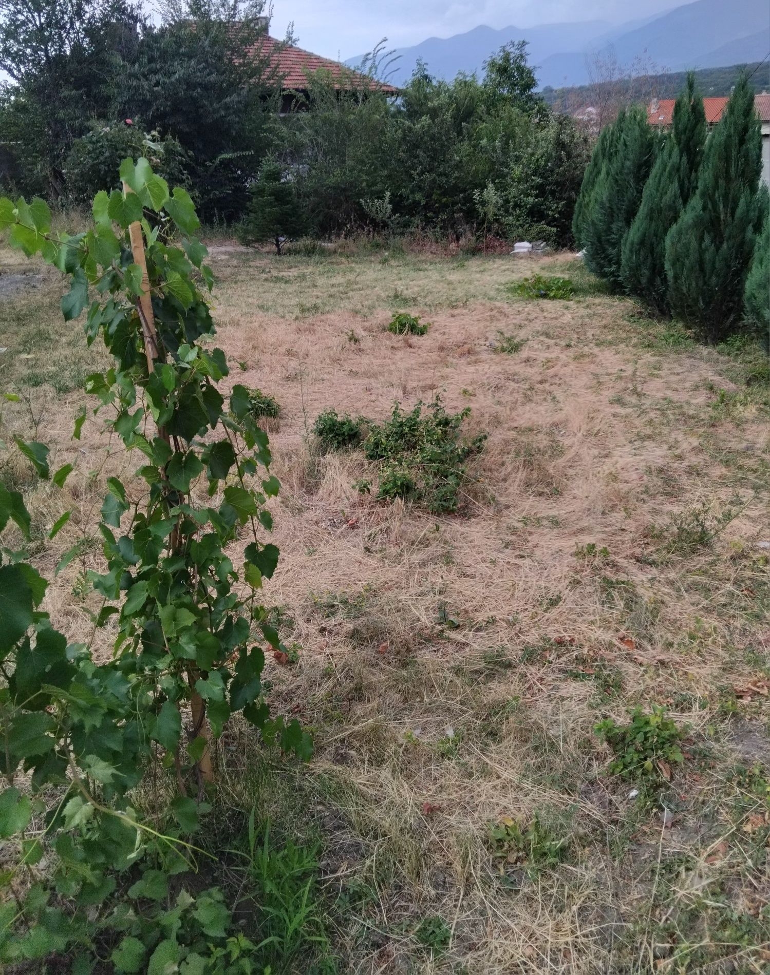 Продава къща в гр.Дупница
