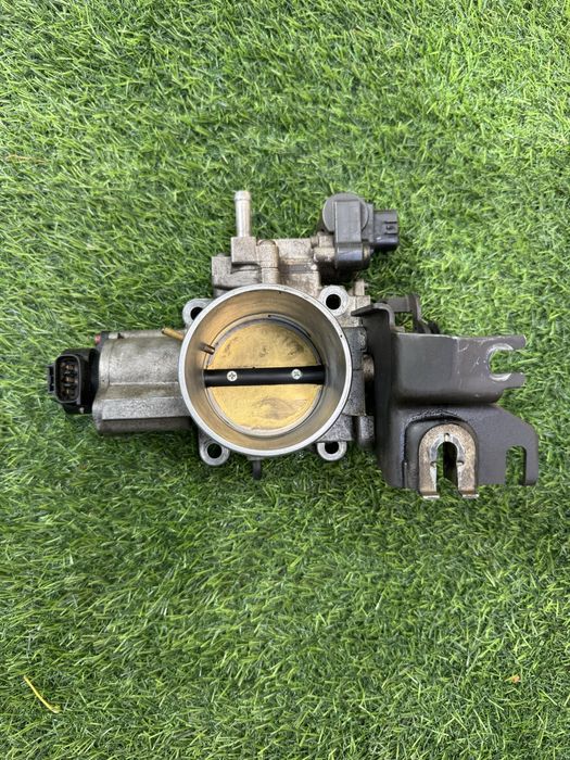 Дросельная заслонка 4.5 1 fz Land Cruiser 100/105