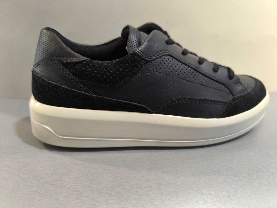 Ecco Leather N41.Спортни обувки.Ест.кожа.Нови.Оригинал.