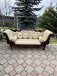 Canapea vintage stil baroc – lemn masiv sculptat și tapițerie elegantă