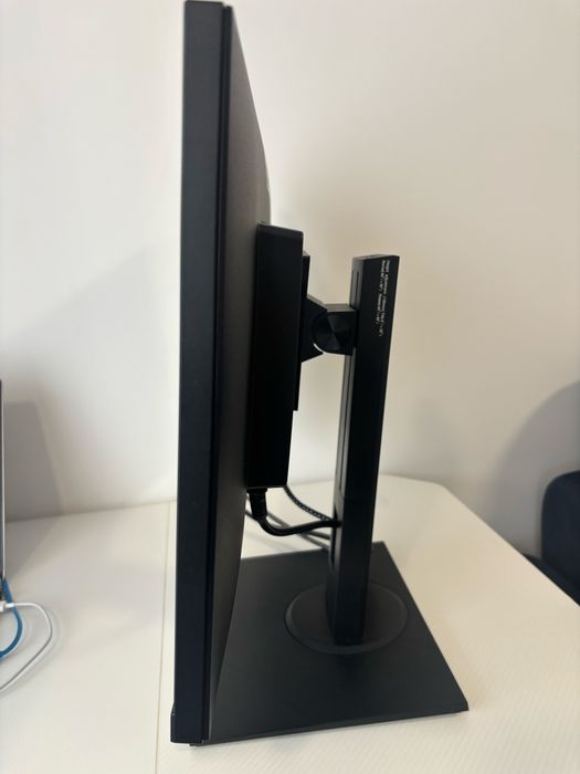 Monitor Asus Corpo 24.5