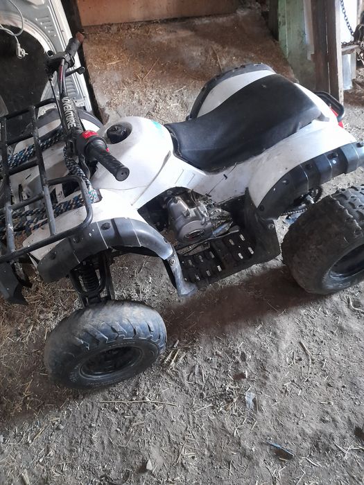 Vând atv de 110 cu cutie de viteze 3+1