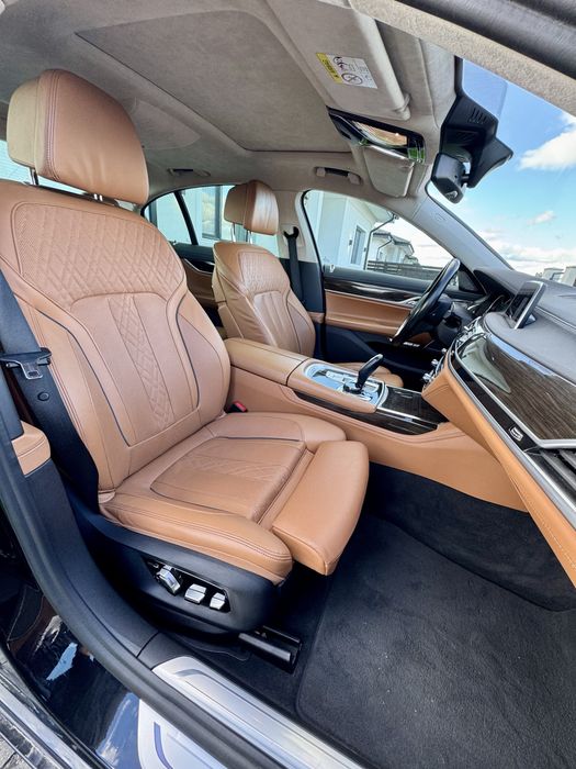 BMW 740d xDrive 320 CP TVA deductibil SCHIMB cu teren in zona Iașului!