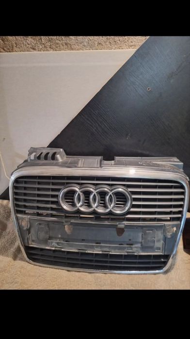 Решетка Ауди А4 Б7