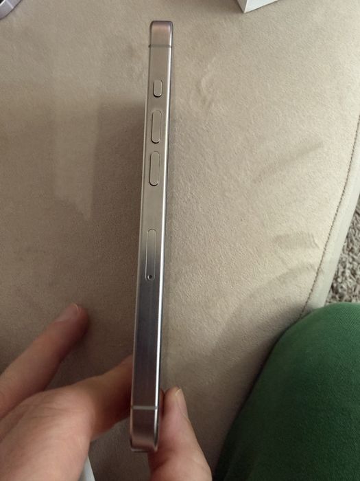 IPHONE 15 pro перфектен