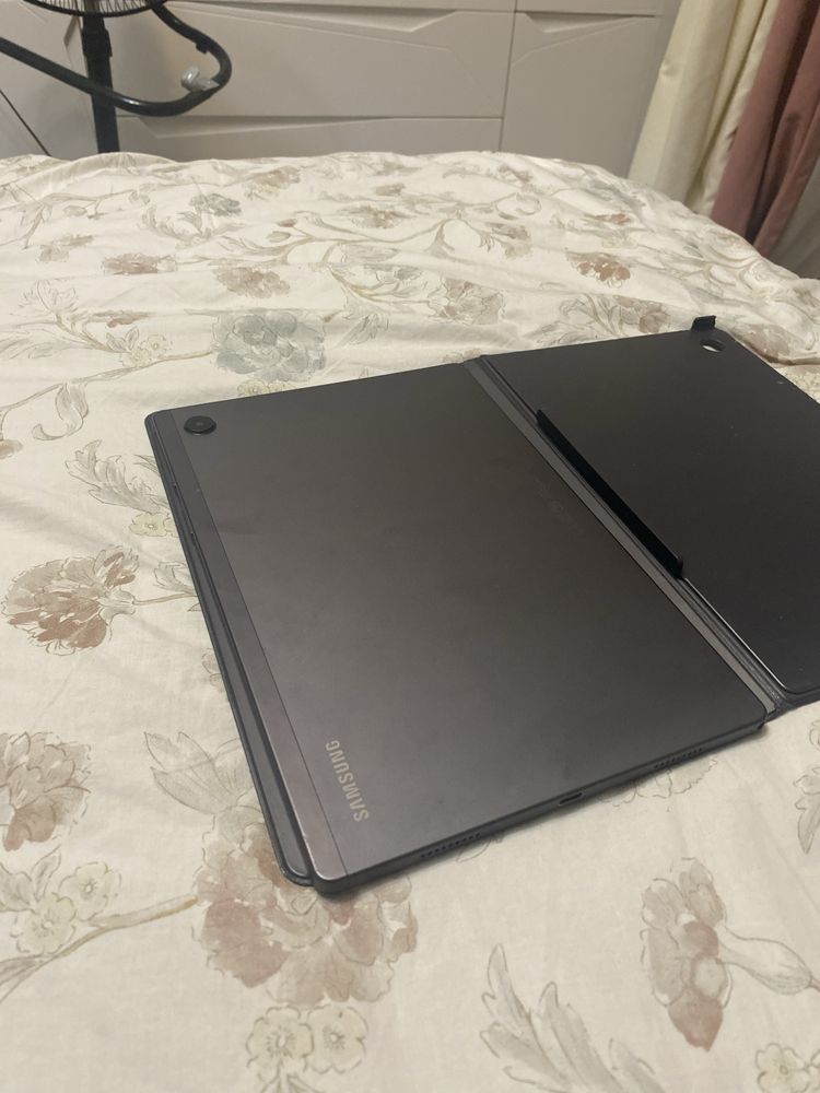 планшет Samsung Tab a8