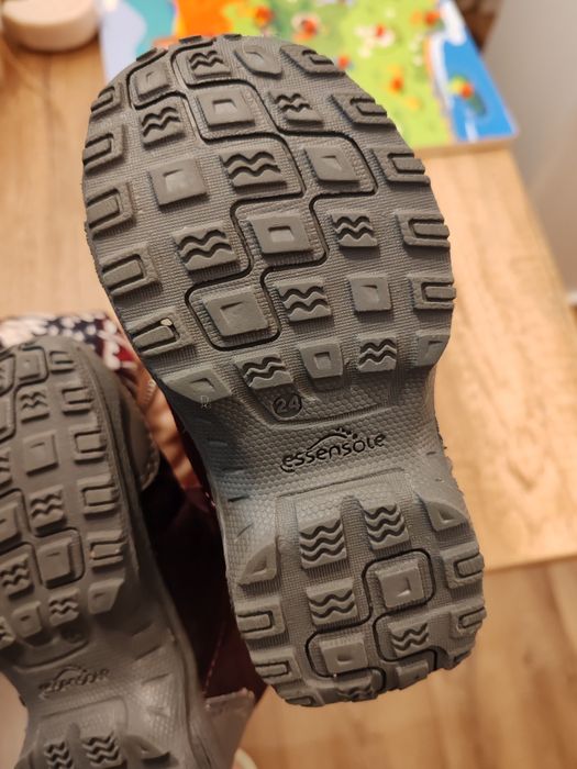 Cizme Quechua marime 24