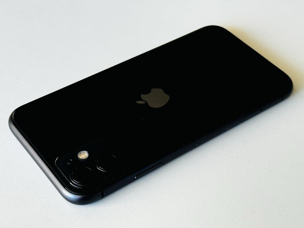 Iphone 11 64GB Black 95% Батерия Отличен!