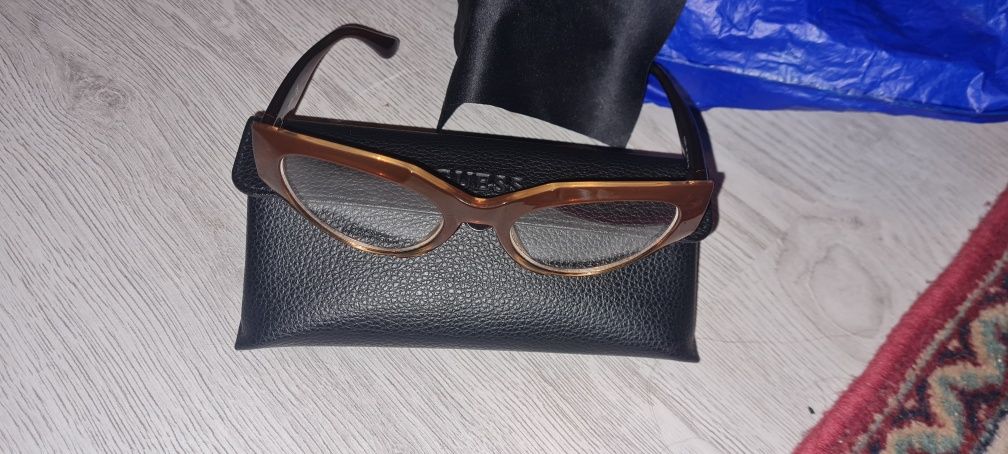 Рамки за очила Guess