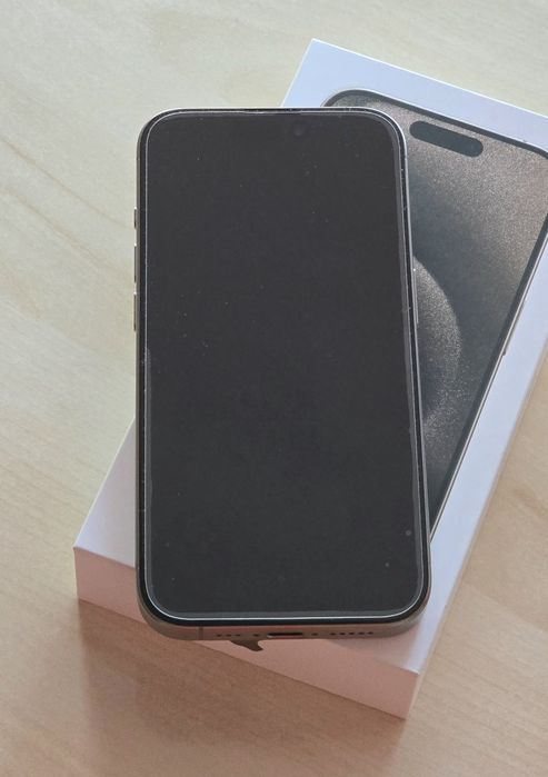 iPhone 15 Pro, 128GB, Natural Titan, в гаранция, перфектно състояние