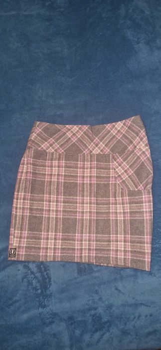 Дамска вълнена пола